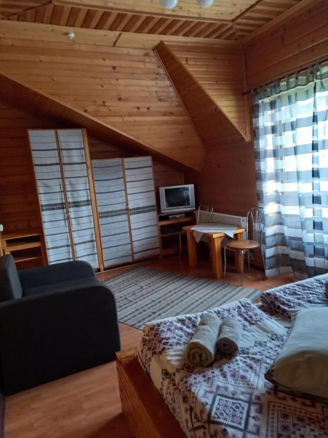 Садиба "Коренюки" Tatariv Extérieur photo