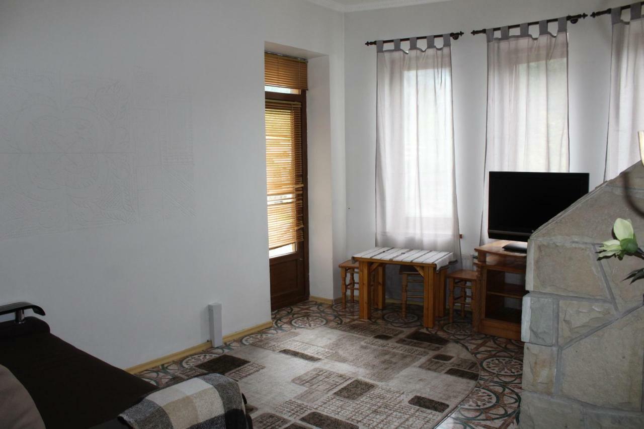 Садиба "Коренюки" Tatariv Extérieur photo